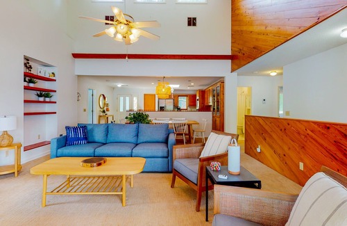 Prosperity House | Two-Story Dog-Friendly Home w/ Deck, Game Room, Free WiFi, Pellet Grill, & W/D