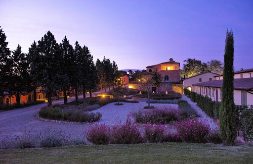 Trequanda Apartment | Two-story Luxury in Siena Resort at Lemon