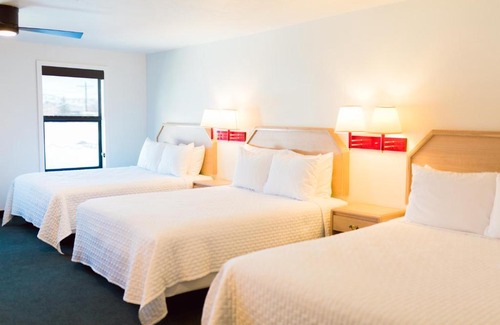 Panguitch Hotel | Two Sunsets Hotel