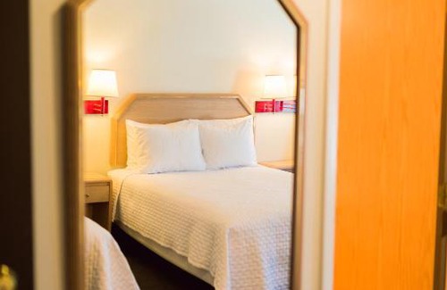 Panguitch Hotel | Two Sunsets Hotel