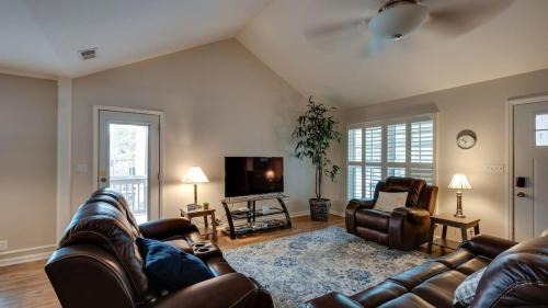 Savannah House | Two Units w Private Pool - Refresh at Rivermist
