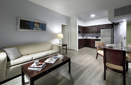 Florida Central Atlantic Coast Apartment | TwoBedroom Pool View Apartment 10 mins from Disney