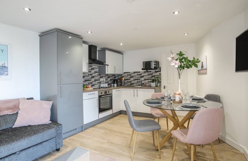 Rhosneigr Cottage | TWYNI CANOL, pet friendly, country holiday cottage in Rhosneigr