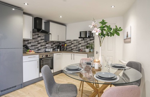 Rhosneigr Cottage | TWYNI CANOL, pet friendly, country holiday cottage in Rhosneigr