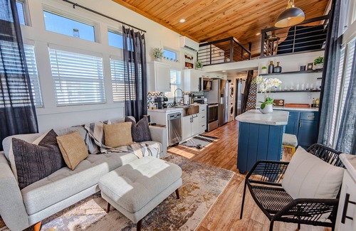 Fredericksburg Cottage | TXFirefly-88