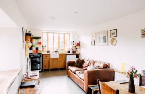 Cefn Ddwysarn Cottage | Ty Beic Country Apartments, The Barn