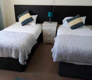 Moelfre Hotel | Ty Dderw Country Inn
