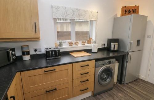 Margam House | Ty Drws Nesaf