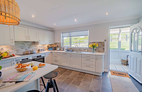 Gwbert House | Ty Eithin - Two Bedroom House, Sleeps 4