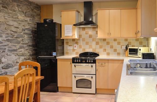 Arthog Cottage | Ty Hir Bwlch Gwyn Farm Equestrian Centre