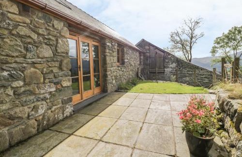 Penrhyndeudraeth House | Ty Hir