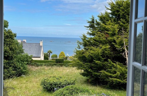 Ploubazlanec House | Ty Launay - Maison familiale vue mer