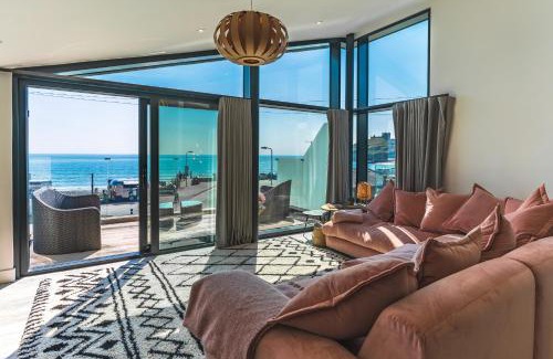 Criccieth House | Ty Mor