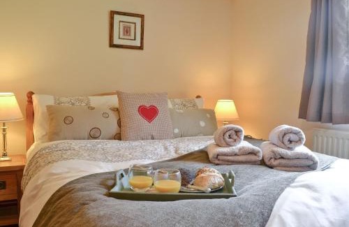 Llandeilo House | Ty Newydd Cottage
