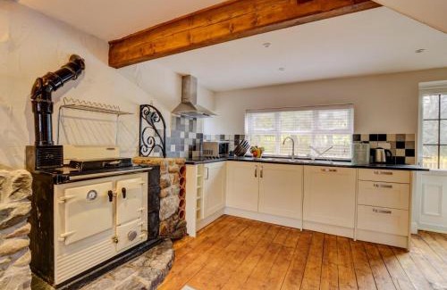 Llanrhychwyn House | Ty Rowan