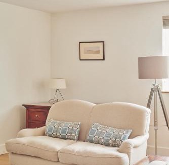 Oxwich House | Ty Seren