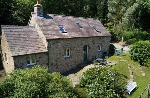 Tal-y-Cafn House | Tyddyn Derwen