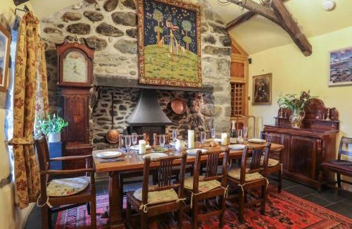 Criccieth House | Tyddyn Morthwyl