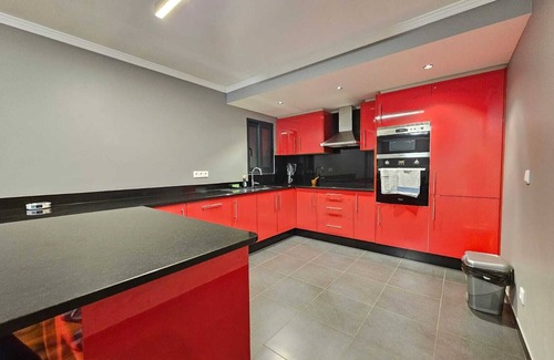 Sao Roque House | Tyler House Funchal WiFi BBQ