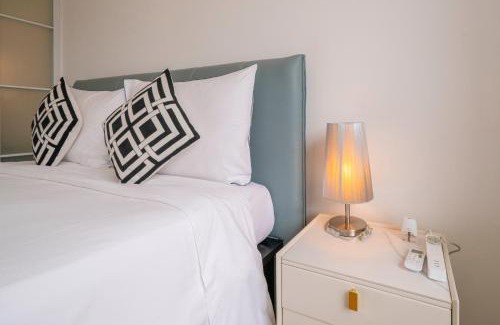 Xujiahui Apartment | Tyms Cozy 1BR APT TianShan Dynasty View