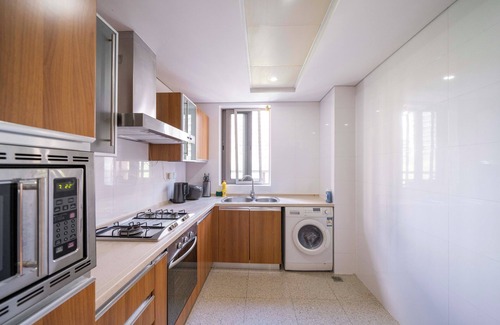 Gubei Bed & Breakfast | Tyms Luxury 3BR 2BA APT Bella Vita