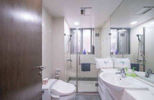 Xujiahui Bed & Breakfast | Tyms Modern1BR 1BA Apt Near Metro 1 9 11