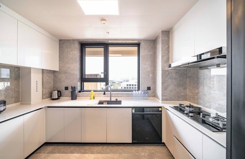 Minhang Bed & Breakfast | Tyms Stylish 2BR APT Hongqiao Minhang