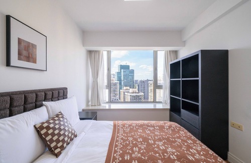 Xujiahui Bed & Breakfast | Tyms Stylish 3BR 2BA Apt Yongxin Century