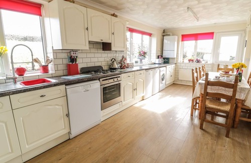 Garndolbenmaen Cottage | Tyn Y Gorlan