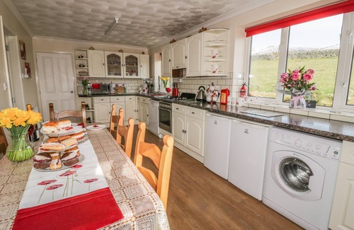 Garndolbenmaen Cottage | Tyn Y Gorlan