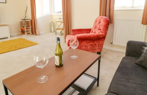 North Shields Cottage | TYNE VIEW, pet friendly, character holiday cottage in North Shields