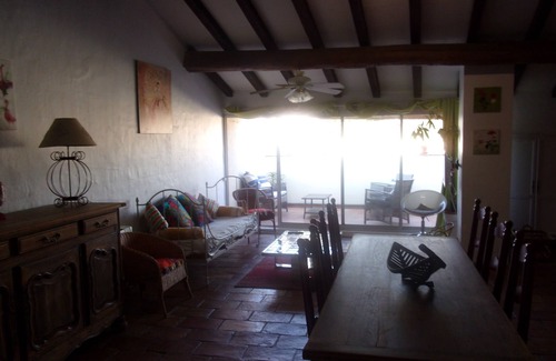 Bernis House | Typical air-conditioned apartment near the beach