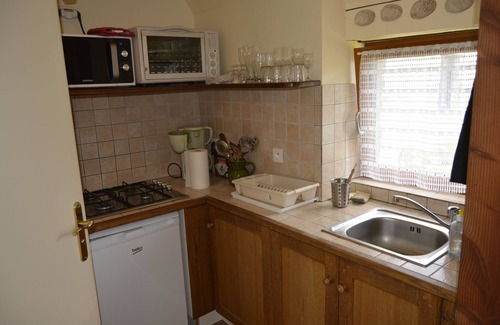 Crozon House | Typical Breton cottage in a hamlet on Cap de la Chèvre
