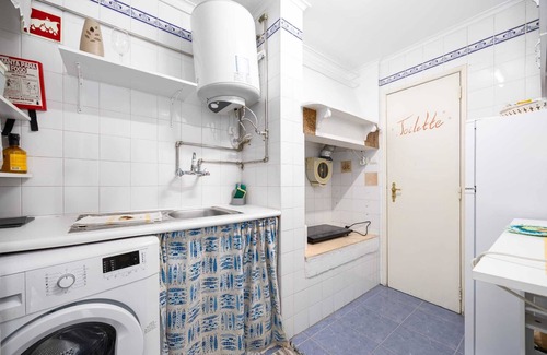 Santo Estevao Apartment | Typical Crooked House Alfama