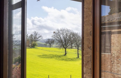 Lucignano d'Arbia Apartment | Typical house in the Crete Senesi