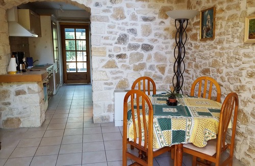 Venejan Apartment | Typical Provencal apartment