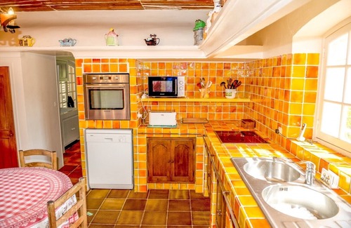 Plage de la Garonnette Villa | Typical Provencal farmhouse with magnificent sea view