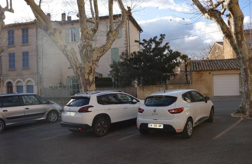 Mormoiron House | Typical Provencal village house in Mormoiron