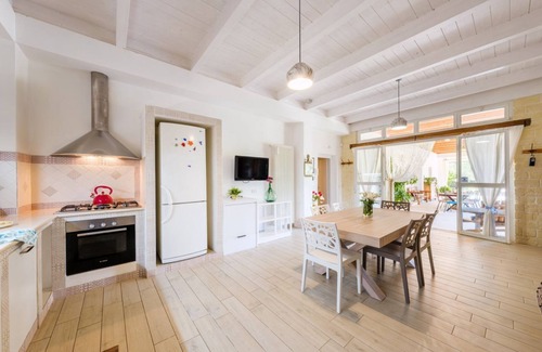 Polignano a Mare Villa | Typical stone structure with private swimming pool a few steps from the town