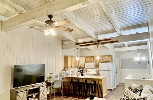 Mammoth Lakes House | Tyrolean Chair 113, comfortable central townhome minutes from your adventure.