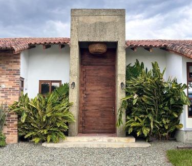 Armenia House | U-GO Casa Toledo Quindío