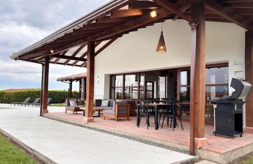 Armenia House | U-GO Casa Toledo Quindío