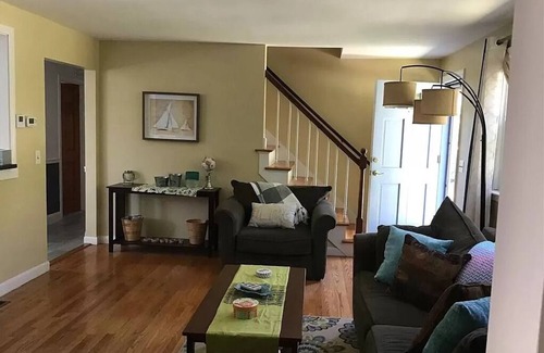 Fifth Ward House | U.S. Senior Open Week Rental!