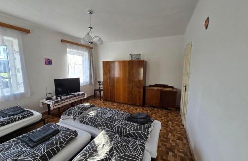 Velky Senov House | Ubytování Ráďa