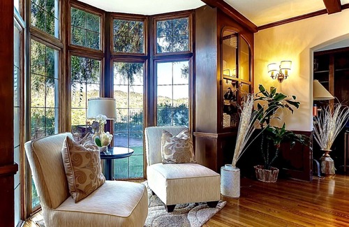 North Arroyo House | UCLA vs New Mexico Footbal Game Promo- Rose Bowl Mansion 5 min Walk to the Game