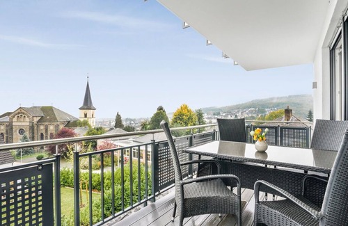 Nickenich House | Uitzicht op de Pellenz