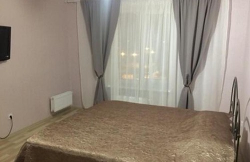 Tolyatti Apartment | Uiutnaia odnokomnatnaia kvartira v novom kirpichnom dome na ogorozhennoi territorii, s parkovkoi dlia avtomobilia