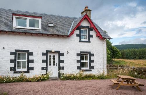 Hawick House | Uk35716 - North Cottage