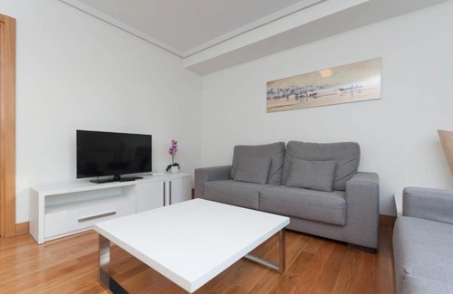 Gros Apartment | Ulia C - Local Rentss