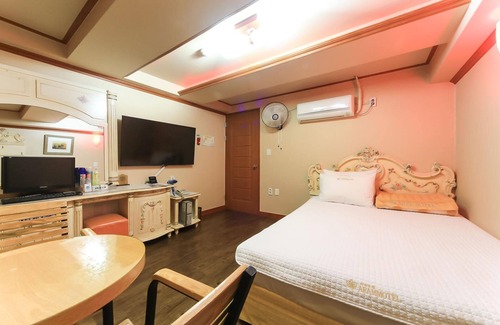 Nam-Gu Hotel | Ulsan Mugeodong Aram